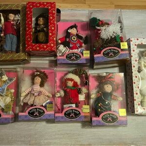 Total of 10 Vintage Dolls - 6 little Souls, 3 Dillard’s Dolls-1 Porcelain-9boxes
